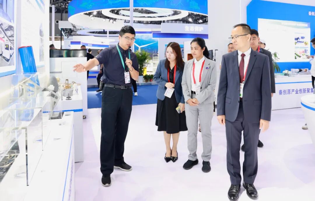 3D Printing: An Accelerator for Activating New Productive Forces