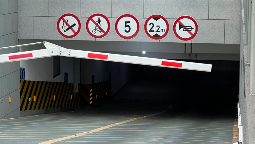 Why Do Some People Love the Smell of Gas Stations and Underground Garages?