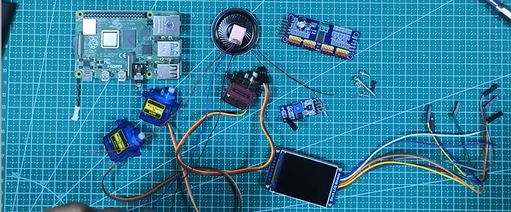 Raspberry Pi Emo Desktop Robot