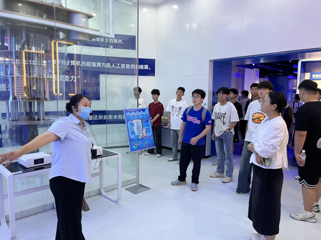 Walking Ideological and Political Course: IoT College Organizes 'Visit to Cybersecurity Exhibition, Forge Skills for National Service' Practical Activity