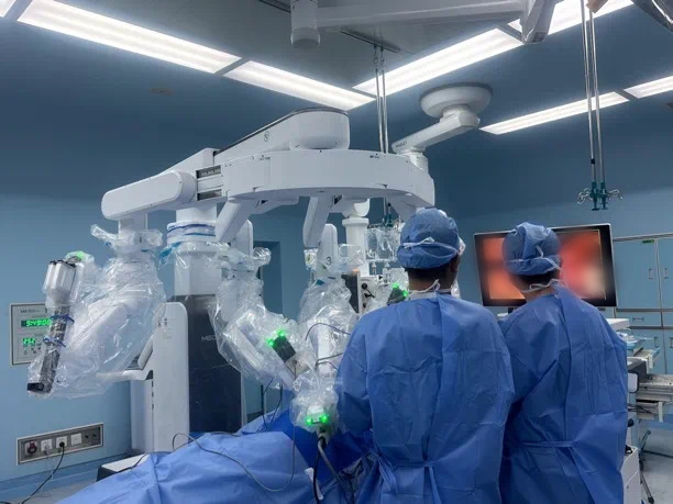 Quality Medical Care: Robots 'Surgical Knives' Ensure Precision!