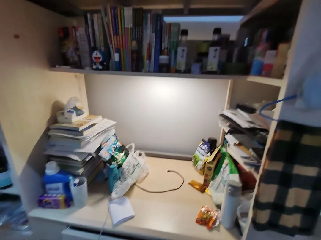 Transforming Your Dorm Room: A Guide to Desktop Makeovers