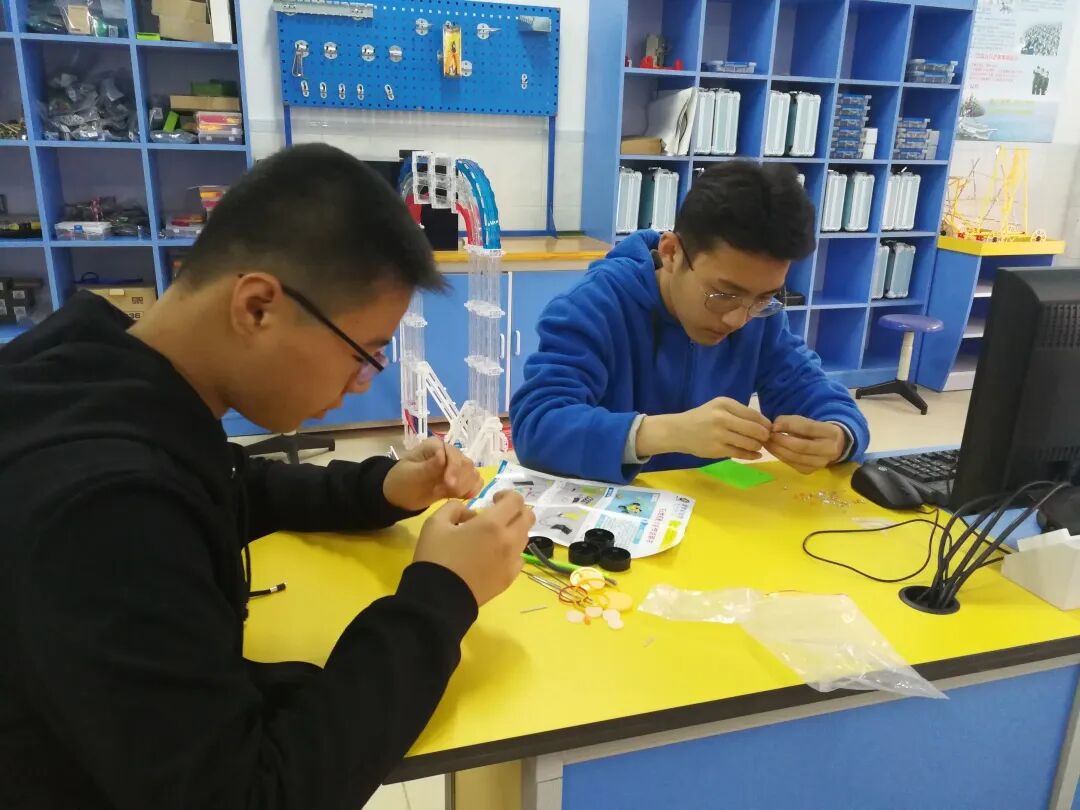 Selected Highlights: Strategies for Practical Teaching in Junior High Labor Technology Classes from the Perspective of Maker Education