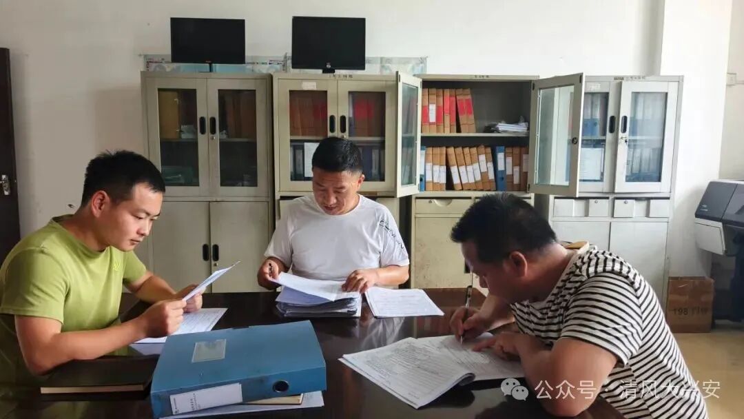 Embedded Supervision: Building a Safety Barrier Together