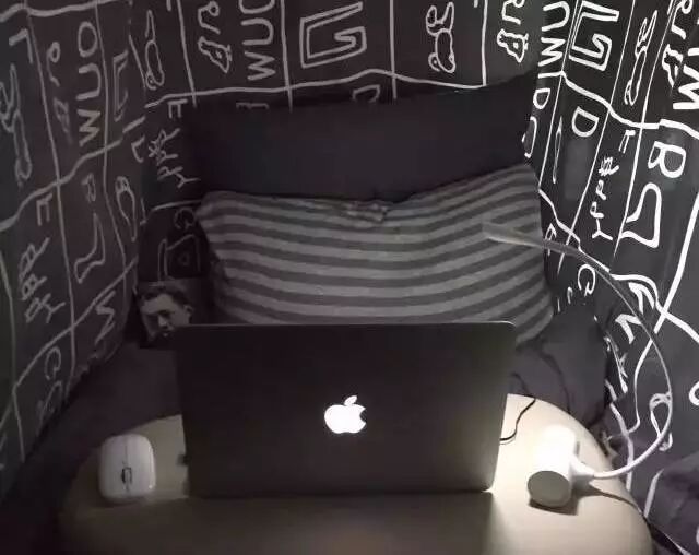 Decorating | A Beautiful Day in a Cozy Space