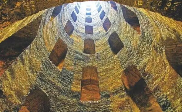 What is the Quality of Poetry Written by Microsoft's Xiaoice?