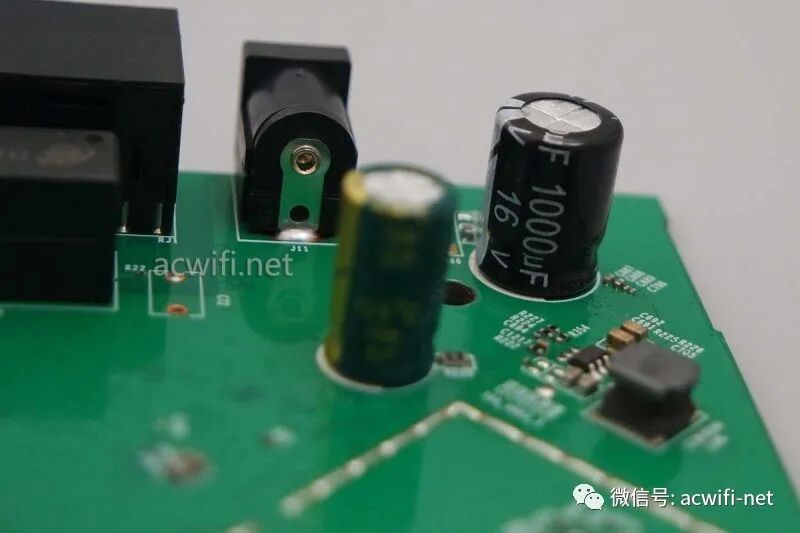 Disassembly of TP-LINK XDR3250 Wireless Router