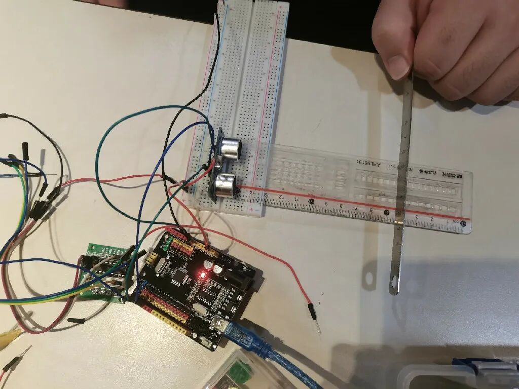 Innovative Green Solutions from Students: Clean Energy Clothing and Water-Saving Cultivation Systems