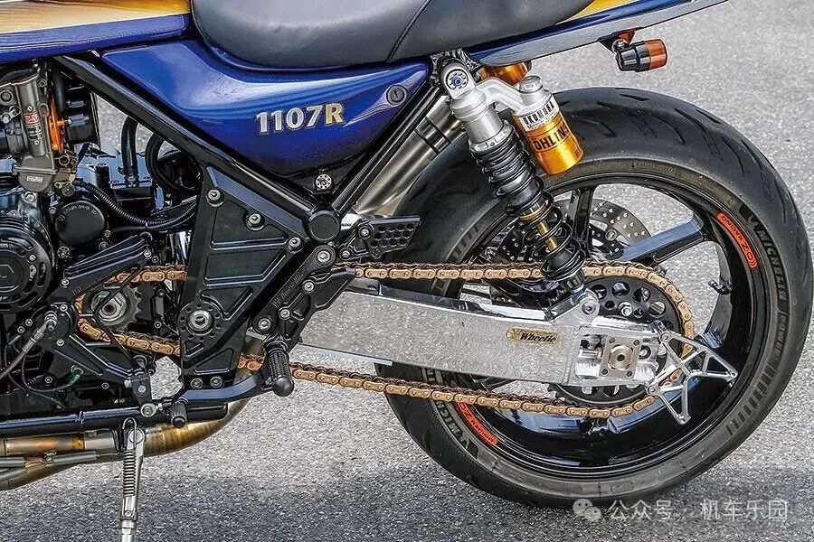 The Majestic Beast: Kawasaki Zephyr 1100RS