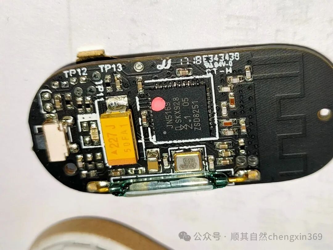 Dissecting the Zigbee Door Magnet Sensor