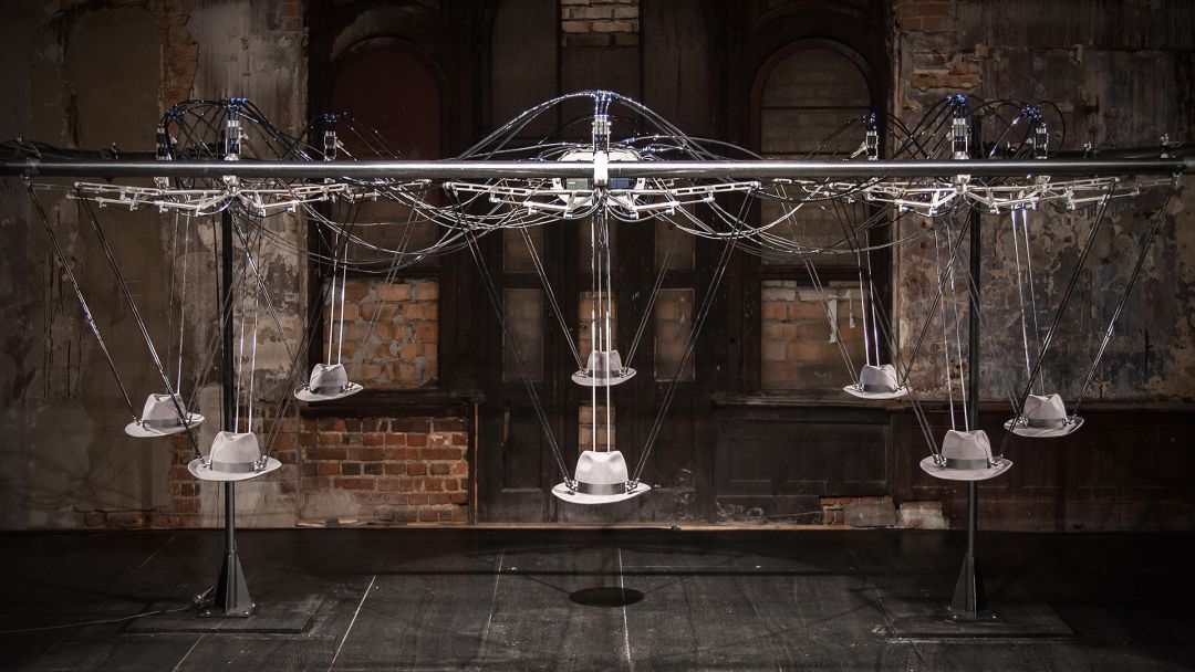 Technology | 17 Must-See Creative Applications of Robotic Arms Worldwide