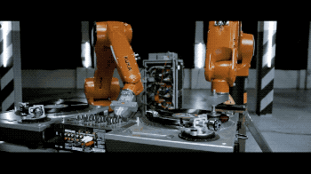 Technology | 17 Must-See Creative Applications of Robotic Arms Worldwide