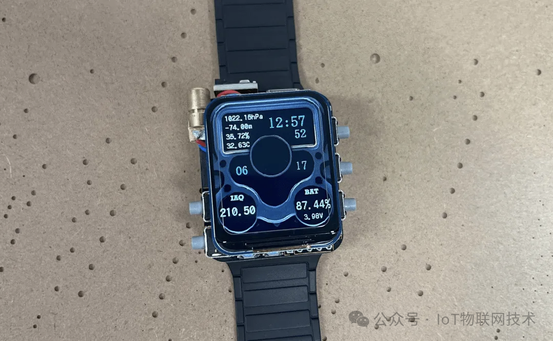 ESP32 IoT Development Board Arduino Open Source Smart Watch: Supports Temperature, Humidity, Pressure, Air Monitoring, Altitude, Tilt, and Acceleration