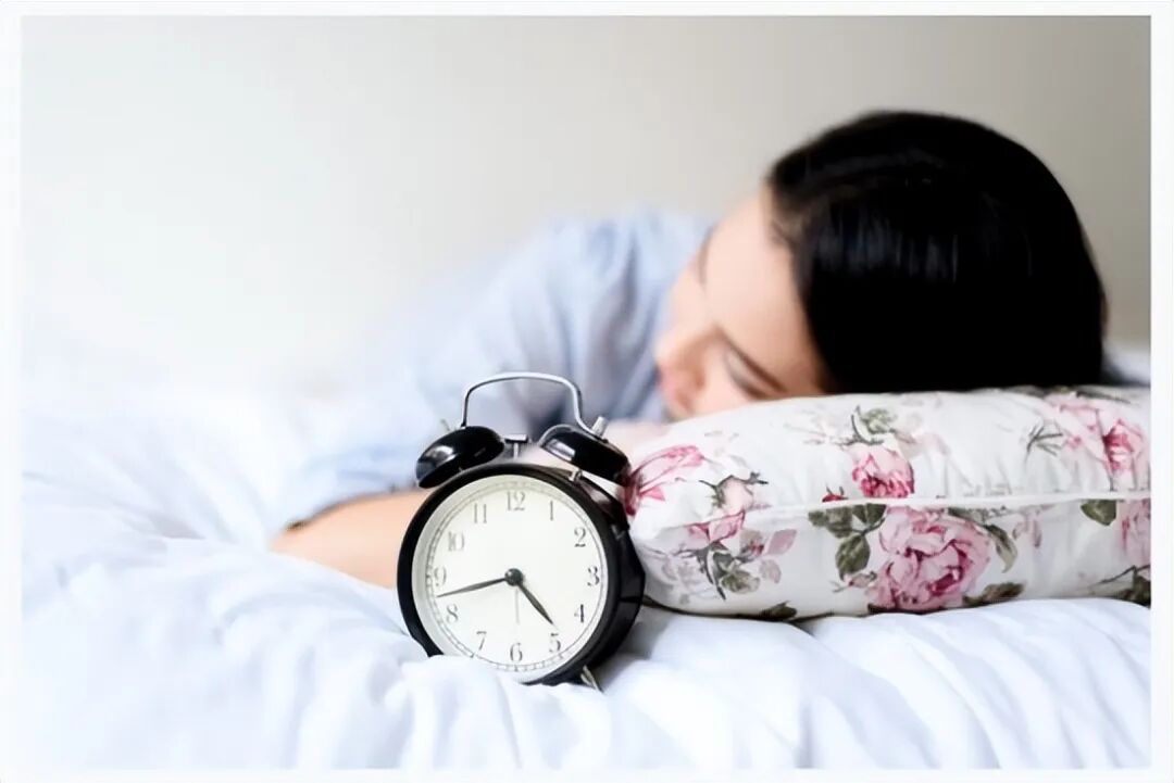 Is Sleep Quality Monitoring by Smartwatches and Fitness Bands Reliable?