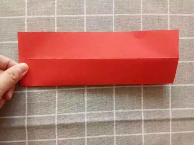 Creative Robot Crafting for Kindergarten: Little Scientists Start with Robots