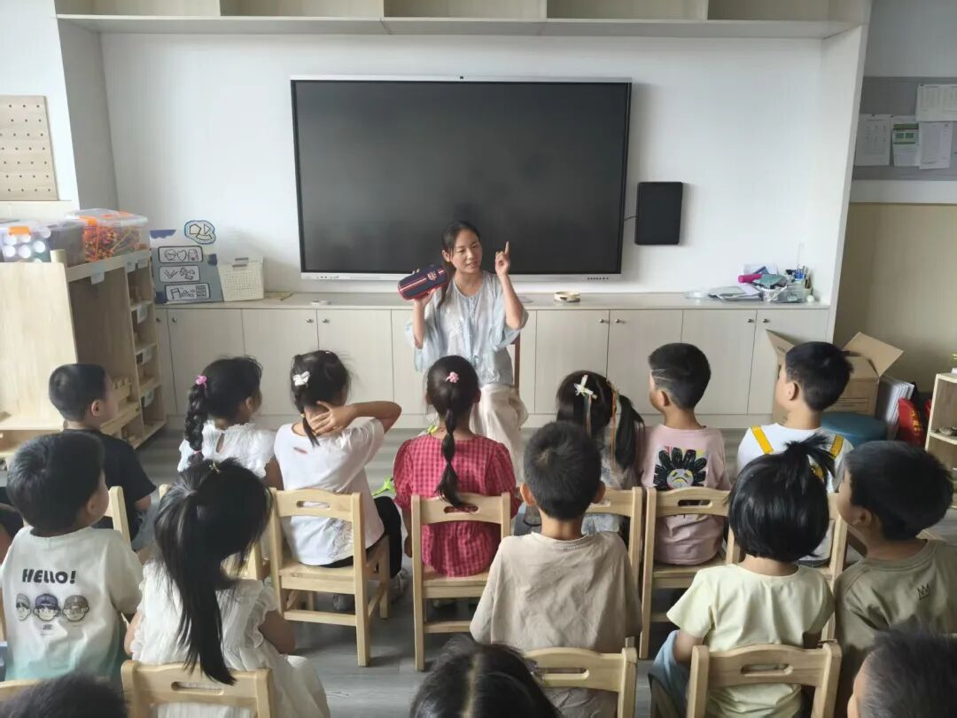 The Colorful Course: The Adventure of Stationery