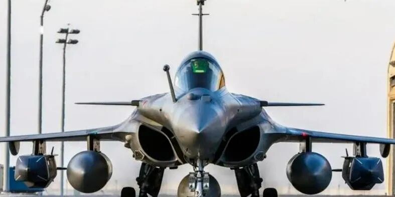 The Indian Fighter Jets' Downfall: J-10C Gains Fame in Battle