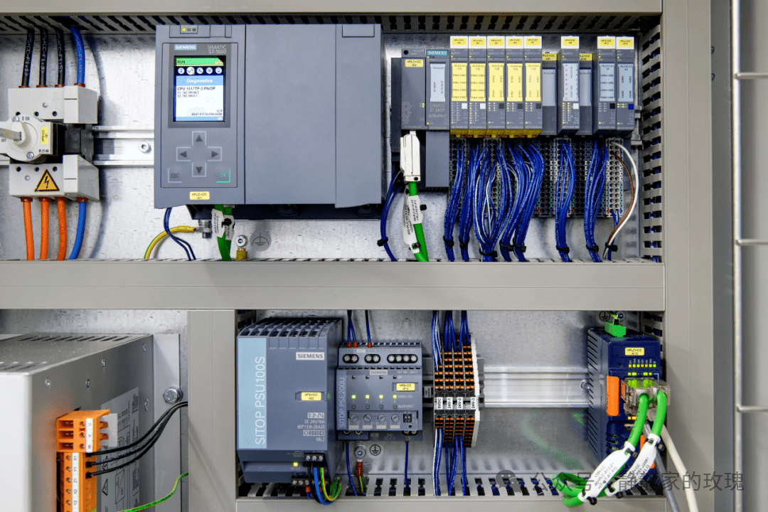 Greenhouse Environment Control System: Siemens PLC for Multi-Parameter Interlinked Adjustment and Remote Management