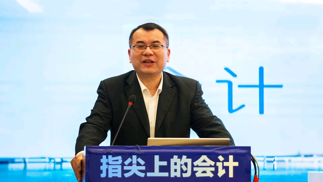 The Impact of Financial Robots on Management Accounting Practices in Enterprises