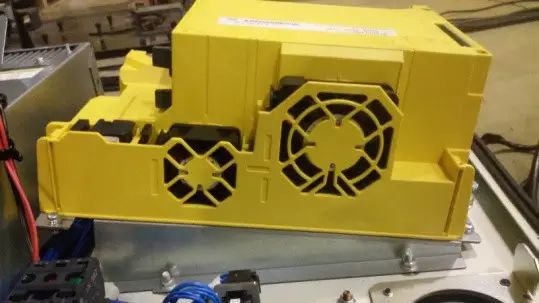 A Guide to Cleaning the Fan of Industrial Robot Controllers