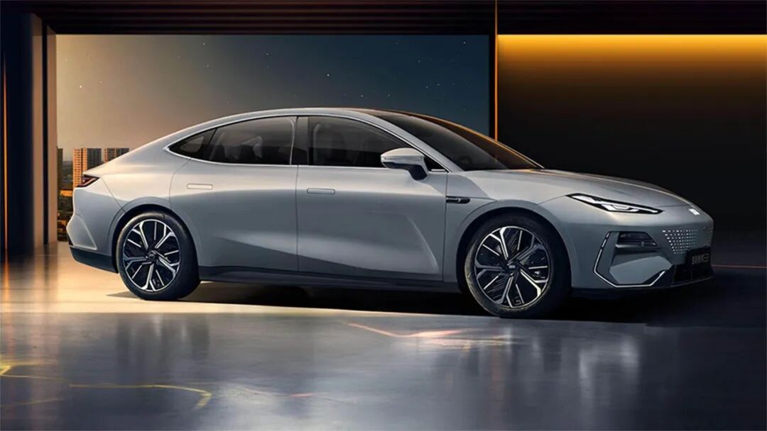 Affordable Version of the Taycan! The Second Sedan Built on the SEA Architecture is Here - This is Geely's Big Move