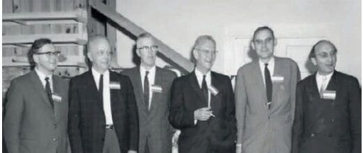 Fine-Tuning the Output Format of Arrays in MATLAB