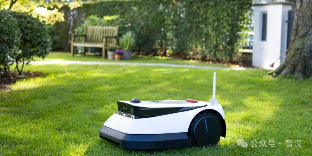 Intelligent Lawn Mower Solution Based on Low Power Bluetooth and UWB Technology