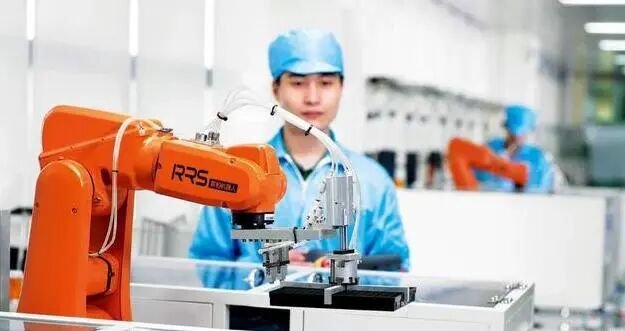 Is the Rise of Robots in Factories a Good Thing? Workers May Suffer, but Will Employers Benefit in the Long Run?