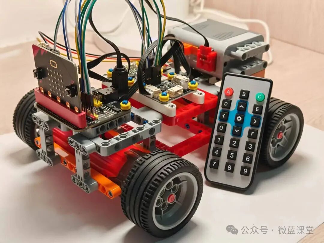 Micro:bit | Comprehensive Project 10 - Remote-Controlled Four-Wheel Drive Car