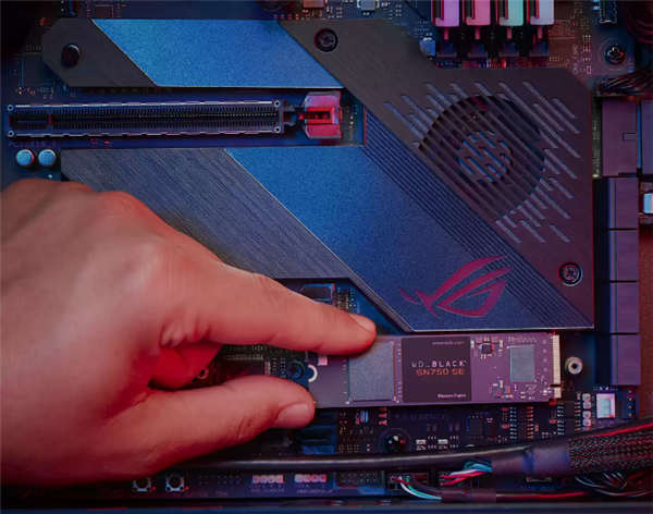 14GB/s SSD Arrives! PCIe 5.0 Fires the First Shot Globally