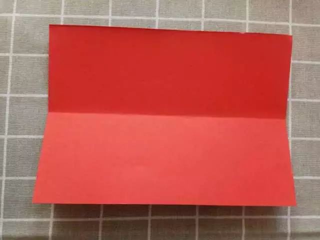 Creative Robot Crafting for Kindergarten: Little Scientists Start with Robots