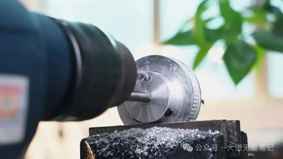 How to Build a High-Performance Mini Desktop Scroll Saw