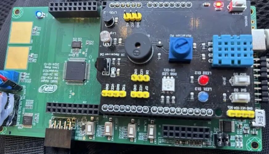 NXP S32K312 Development Board Review | Based on S32K312 - Implementing a Small Desk Lamp Function Using ADC to Control PWM Duty Cycle