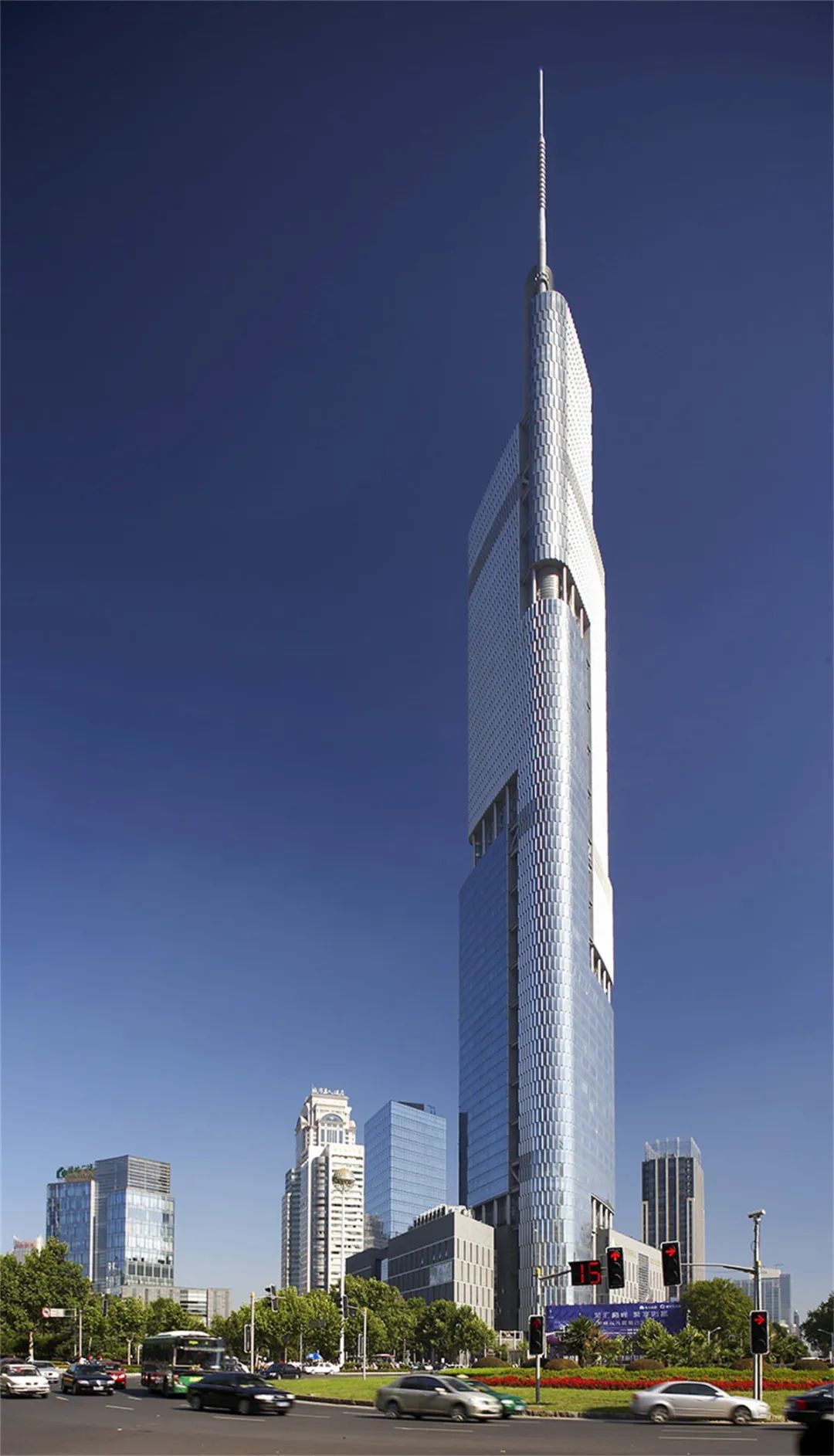 Nanjing Zifeng Tower | SOM