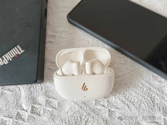 Which Brand of Bluetooth Headphones Offers Good Sound Quality and Long Battery Life? Top Ten Bluetooth Headphones with the Best Sound Quality