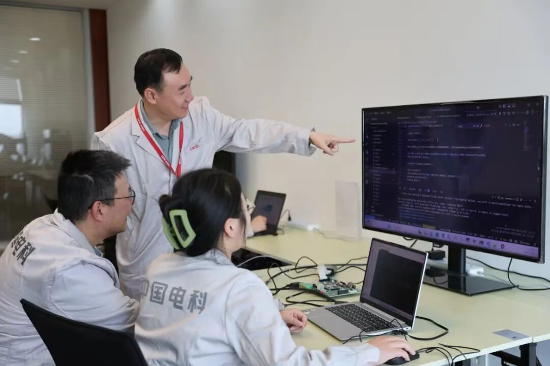 National Advanced Worker: Twenty-Five Years of Forging the 'Chinese Soul' of High-End Electronic Equipment Embedded Operating Systems