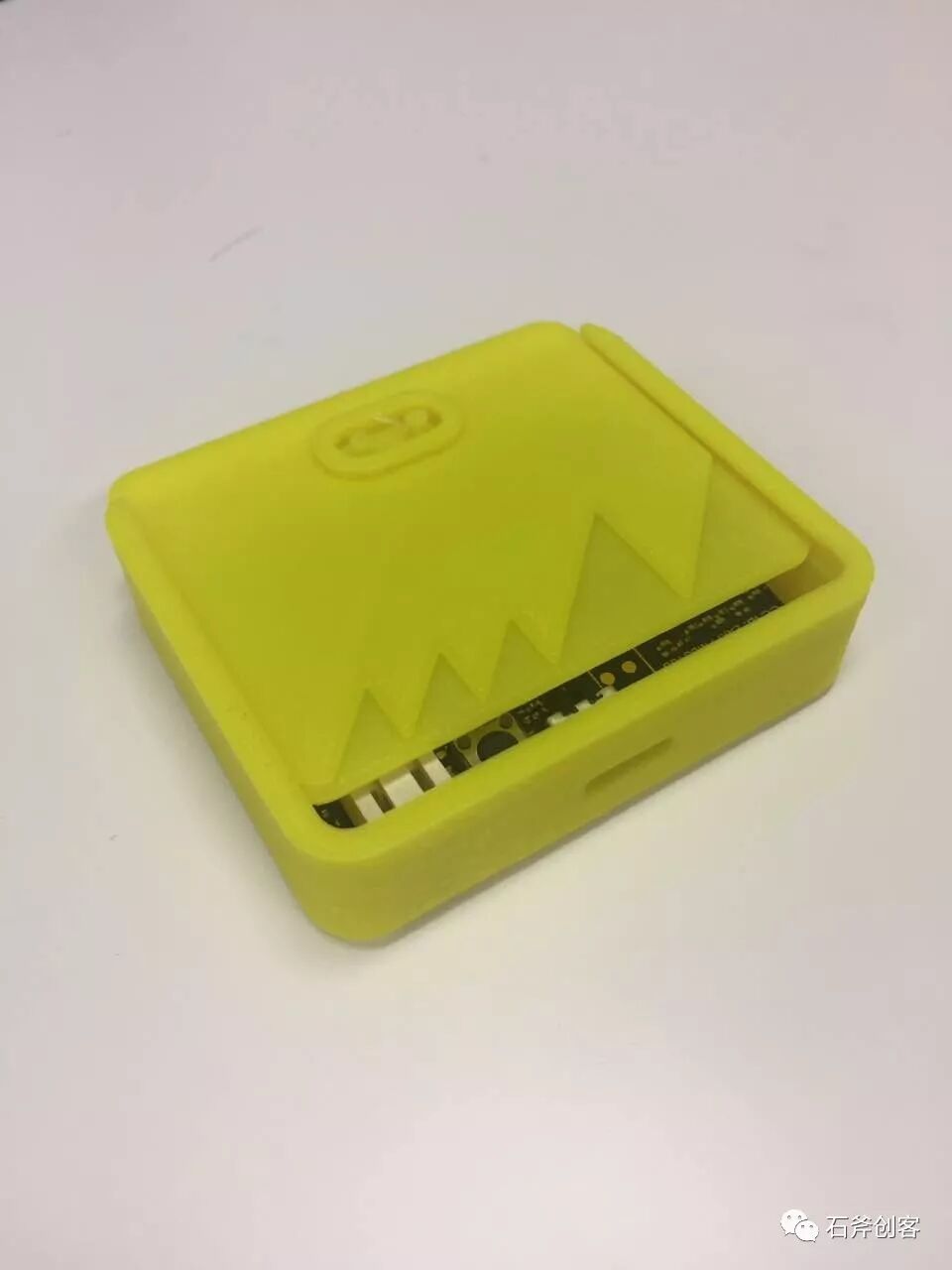 Build a Morse Code Transmitter with micro:bit and 3D Printing