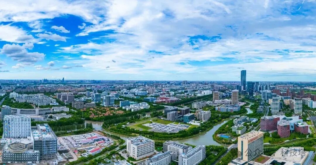Chips, Robots, and 'Your Own AI': The Breakthrough of China's Technological Innovation Power
