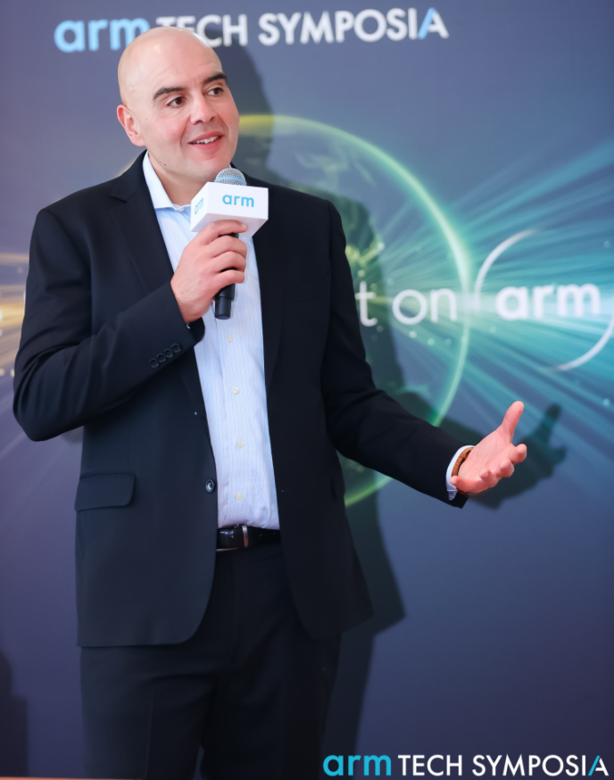 Arm Confident in Server Market: Custom Chips Build the Future of Infrastructure