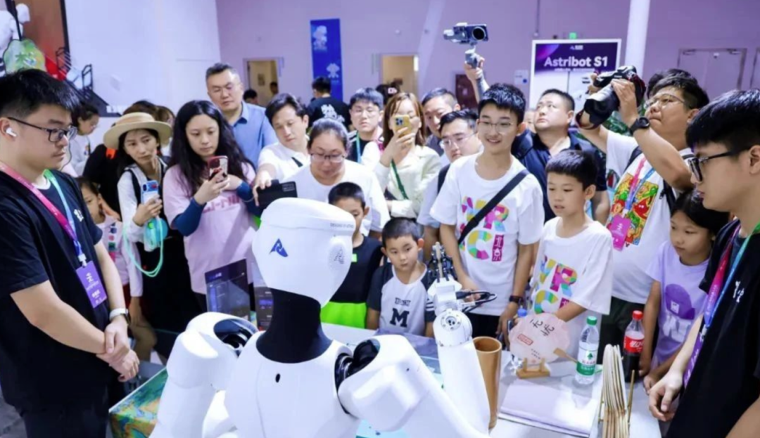AI and Robotics Industry in Guangdong: Over 30 Local Companies Showcase Their Skills at the World Robot Conference - What Are the Highlights?