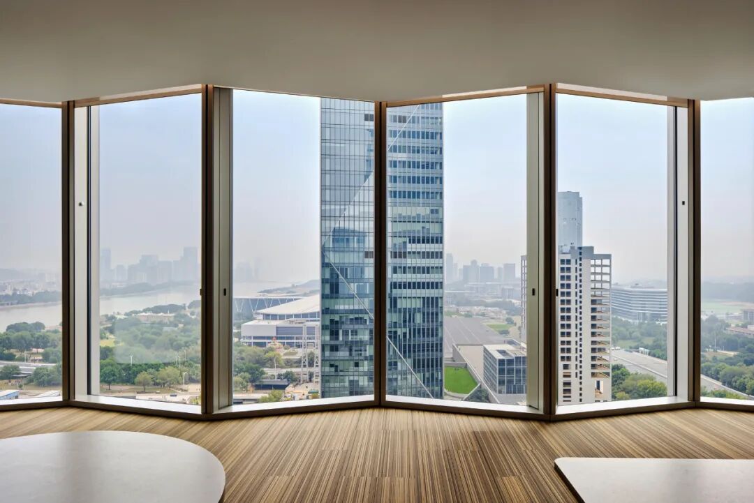 SOM Project: Guangzhou Star River Bay Center