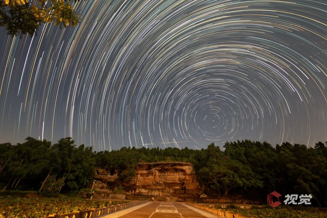 C Vision: The Most Beautiful 'Cloud-Piercing Arrow' - C Vision Photographers Capture the Perseid Meteor Shower Across Multiple Locations