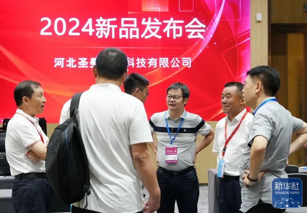 Yang Yongfeng: The Driver of Optical Chip Manufacturing and Intelligent Equipment Connectivity