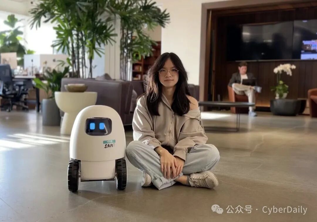 18-Year-Old Girl Creates AI Robot Companion for the Elderly, Sold Out Immediately