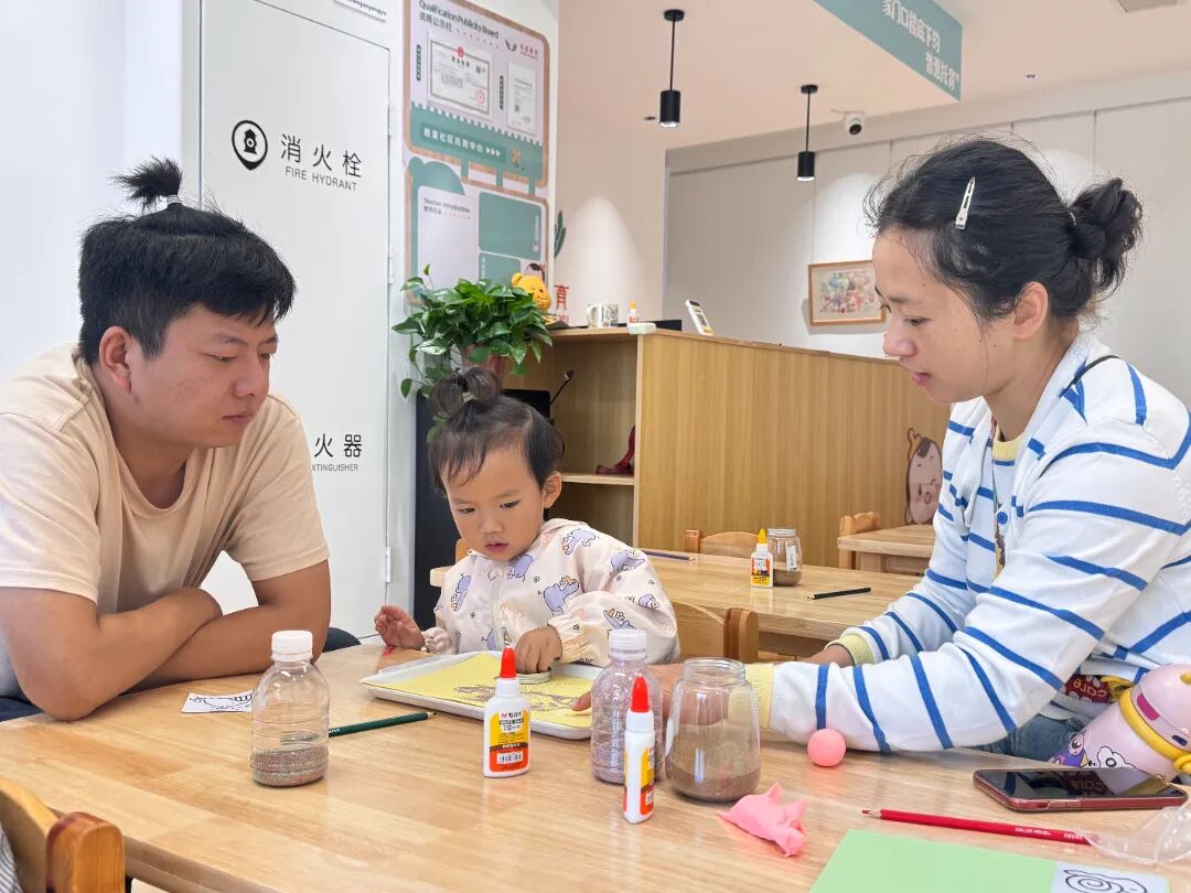 Creative Sand Art Activities at Linxia Community, Weiqu Street