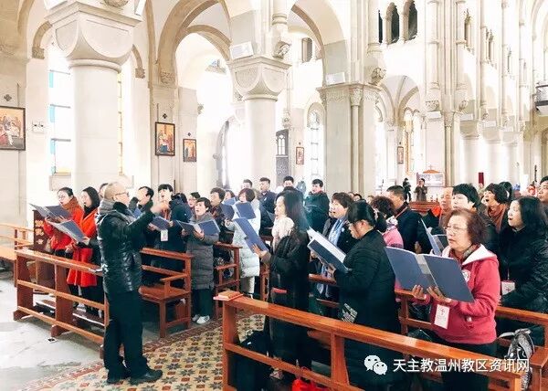 Pilgrimage of the Haixing Praise Group from Wenzhou Diocese to Shanghai