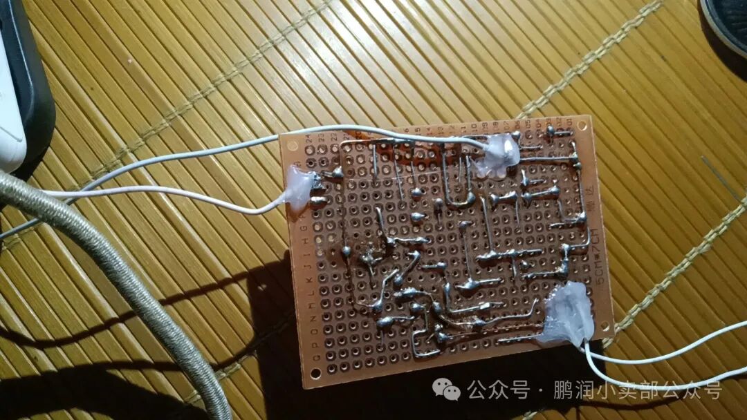 Hand-Wiring PCB Layout