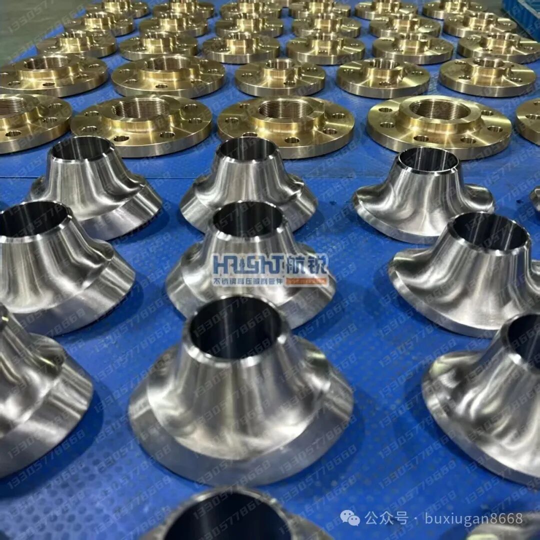 Forged Sweepolet Fittings with Embedded Branch Outlets in UNS N08825 Nickel Alloy, ASTM B564 Standard NACE MR 0175