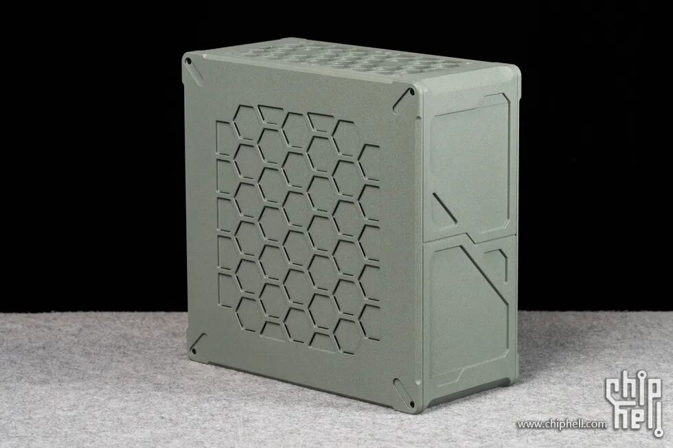 Industrial Aesthetics of the Computer