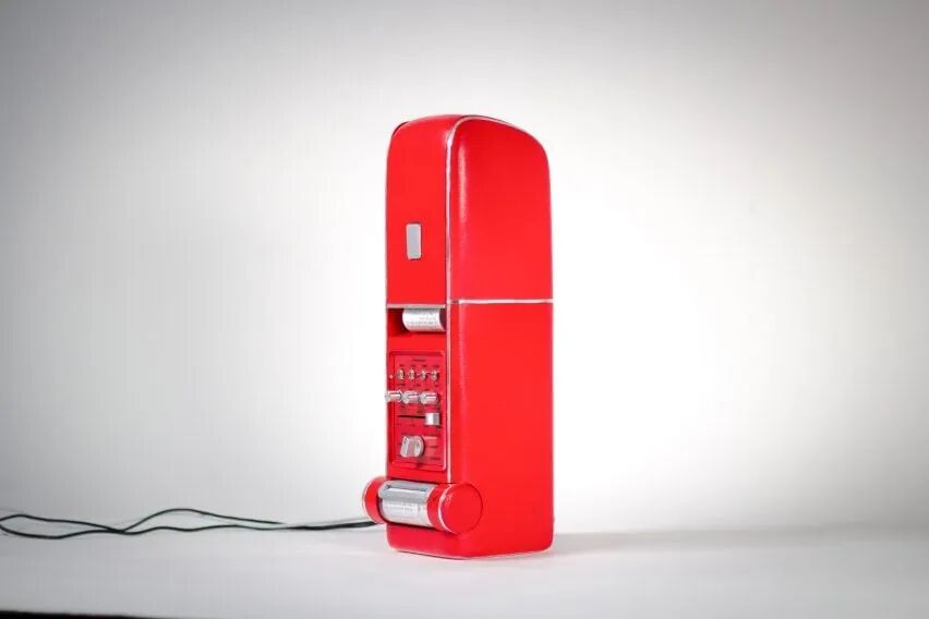 Kitchen Cosmo: An AI Device That Generates Recipes from Leftovers